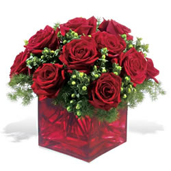 Sizlere özel farklý bir tanzim modeli sade cam ve güller Ankara çiçek gönder firmasý þahane ürünümüz 